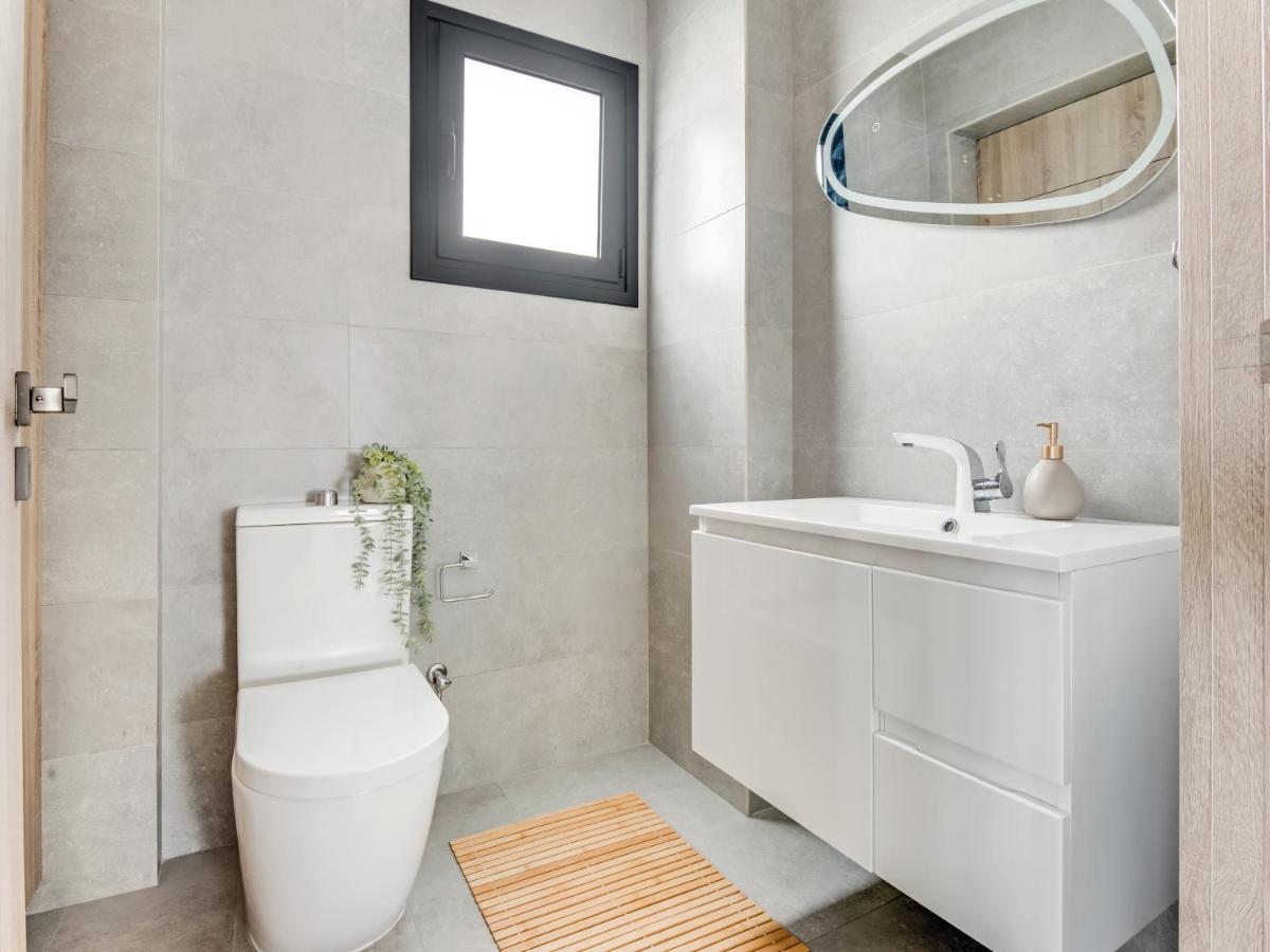 Sanders Coral Court Penthouse - Cute 3-Bedroom Apartment With Balcony Лимасол Экстерьер фото
